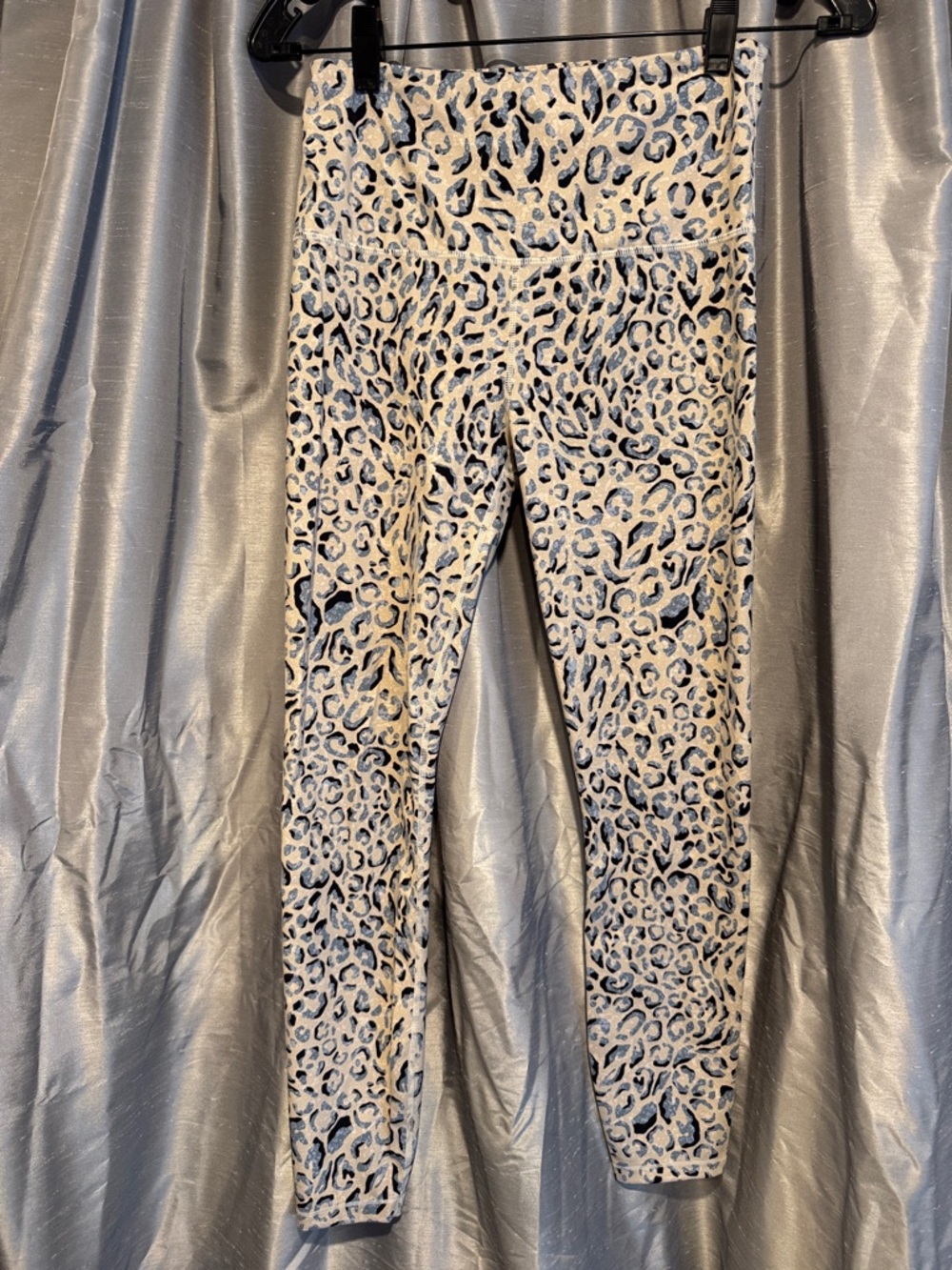 Varley Lets Move Cheetah Print High-Waist Leggings - Cream and Blue size Medium